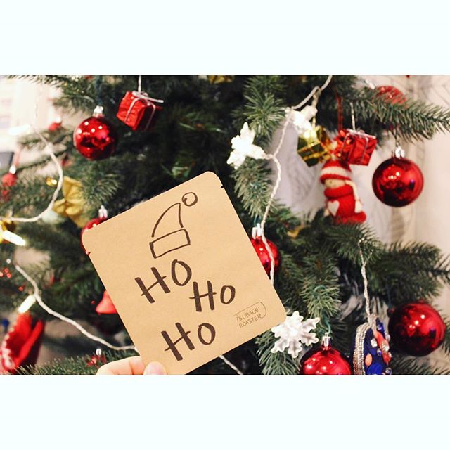 20181122今週末の日曜は三鷹Mマルシェです先月はトラブルで出れなかったので楽しみ♪クリスマスパッケージのドリップバッグ持っていきますちょっとしたプレゼントにもパッケージに直接メッセージ書くのもいい感じですよー♪ (Instagram)